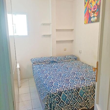 Habitacion En Chueca, Centro De Madrid Luaran gambar