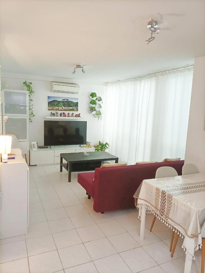 Habitacion En Chueca, Centro De Madrid Luaran gambar